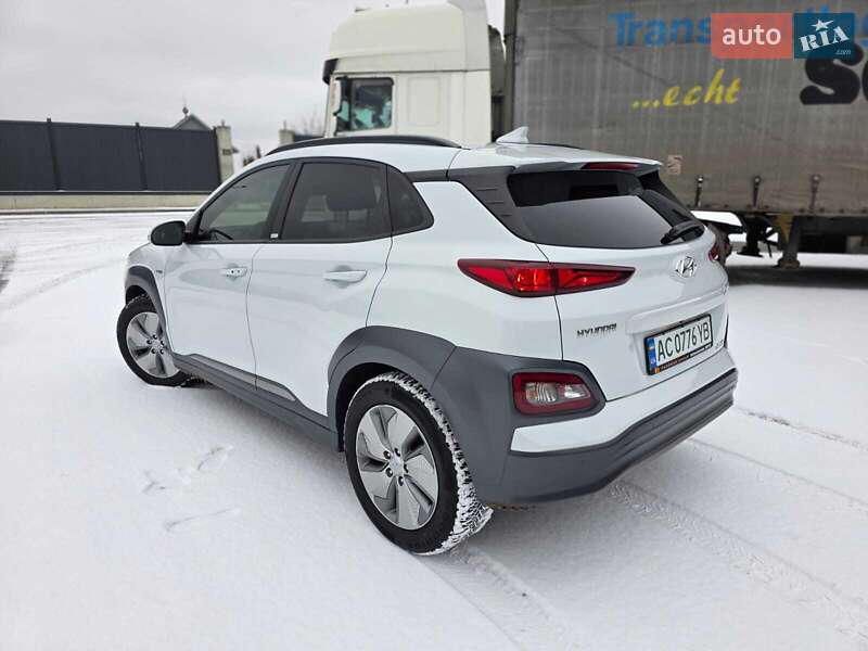 Внедорожник / Кроссовер Hyundai Kona Electric 2020 в Луцке