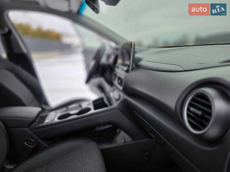Внедорожник / Кроссовер Hyundai Kona Electric 2020 в Луцке