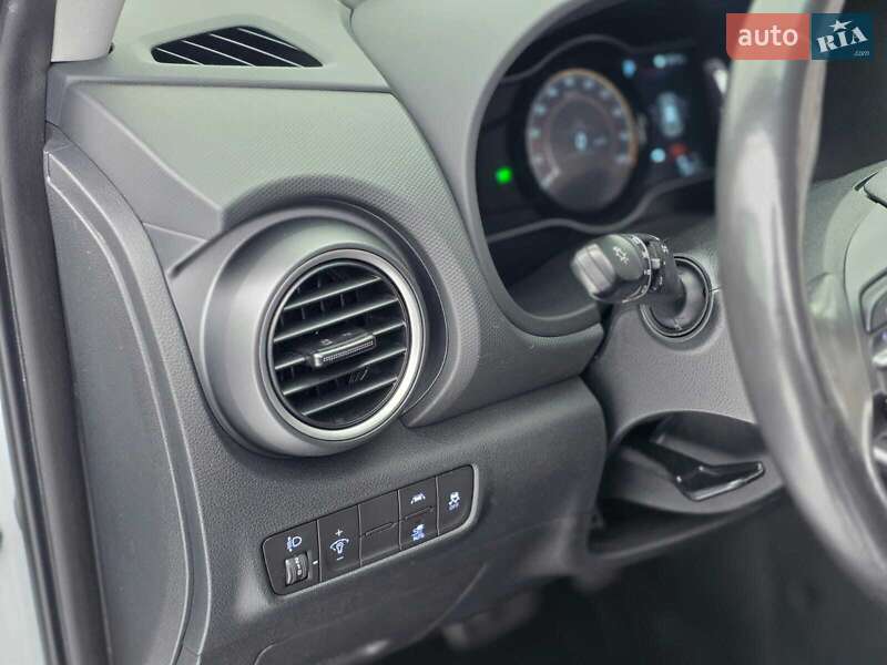 Внедорожник / Кроссовер Hyundai Kona Electric 2020 в Луцке