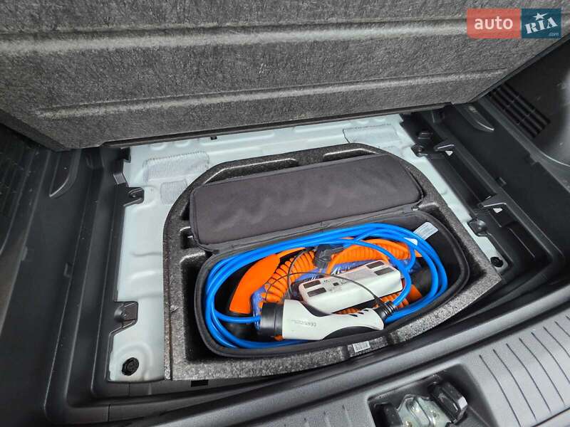 Внедорожник / Кроссовер Hyundai Kona Electric 2020 в Луцке