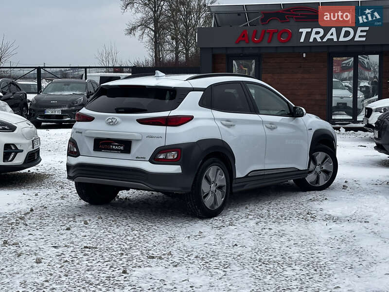 Внедорожник / Кроссовер Hyundai Kona Electric 2021 в Львове