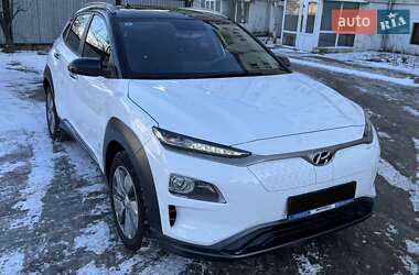 Внедорожник / Кроссовер Hyundai Kona Electric 2021 в Черновцах