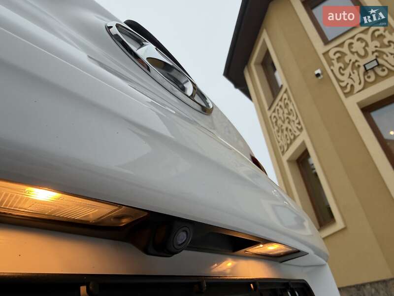 Внедорожник / Кроссовер Hyundai Kona Electric 2021 в Львове