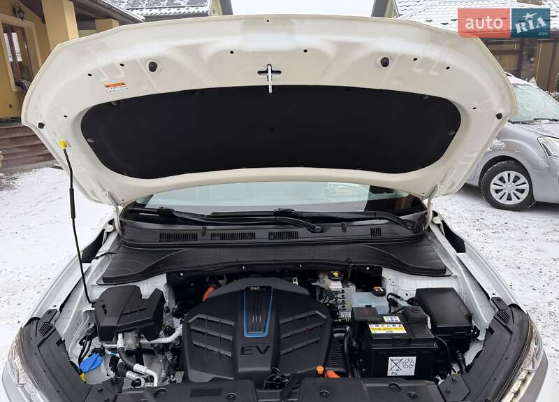 Внедорожник / Кроссовер Hyundai Kona Electric 2021 в Львове