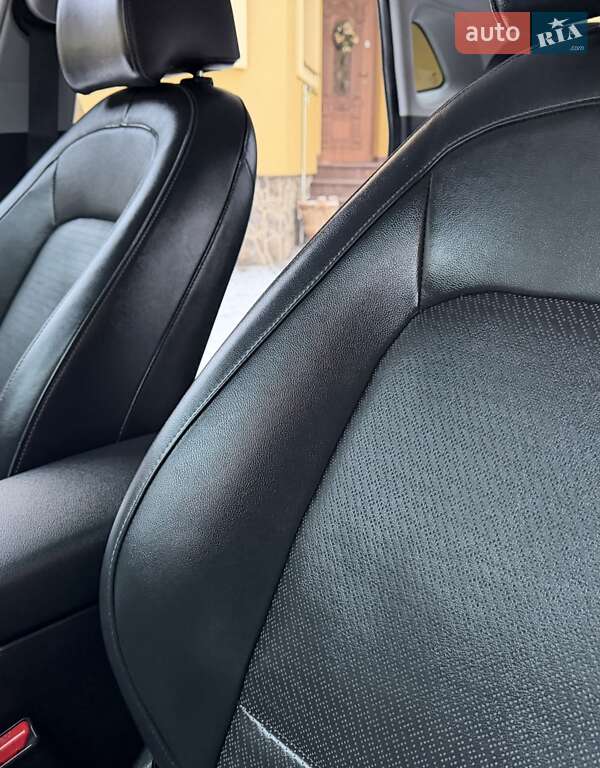 Внедорожник / Кроссовер Hyundai Kona Electric 2021 в Львове