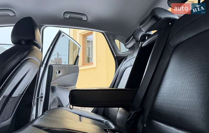 Внедорожник / Кроссовер Hyundai Kona Electric 2021 в Львове