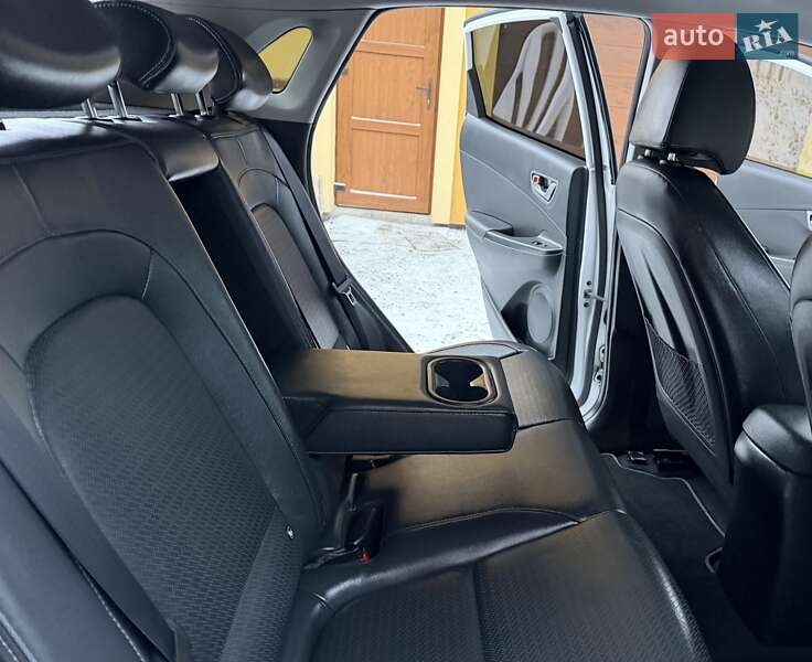 Внедорожник / Кроссовер Hyundai Kona Electric 2021 в Львове