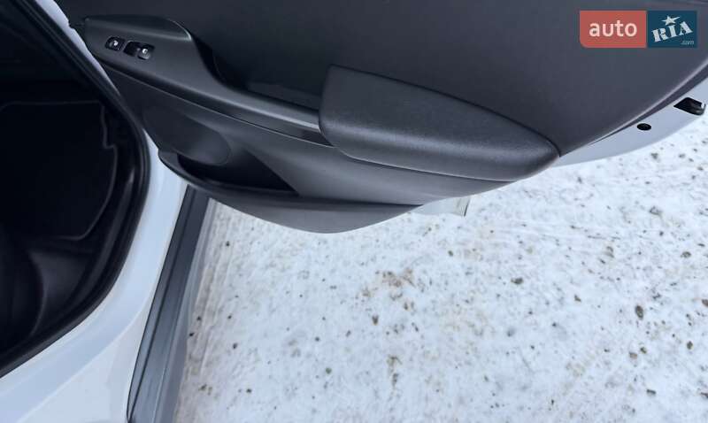 Внедорожник / Кроссовер Hyundai Kona Electric 2021 в Львове