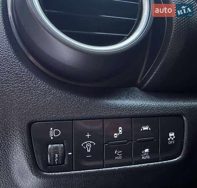 Внедорожник / Кроссовер Hyundai Kona Electric 2021 в Львове