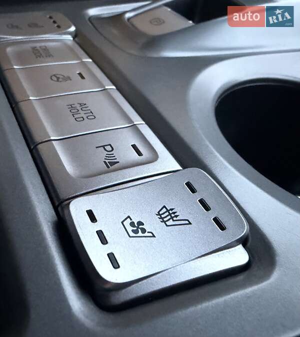 Внедорожник / Кроссовер Hyundai Kona Electric 2021 в Львове