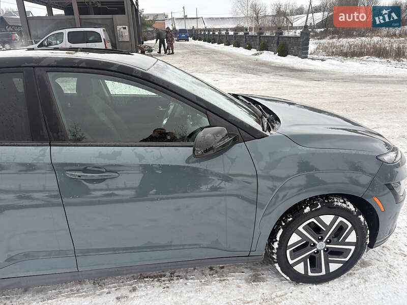 Внедорожник / Кроссовер Hyundai Kona Electric 2021 в Клевани