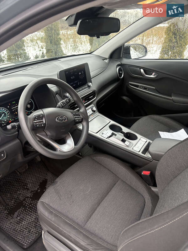 Внедорожник / Кроссовер Hyundai Kona Electric 2021 в Клевани