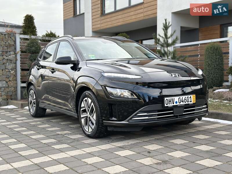 Внедорожник / Кроссовер Hyundai Kona Electric 2021 в Стрые