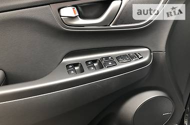 Позашляховик / Кросовер Hyundai Kona 2019 в 