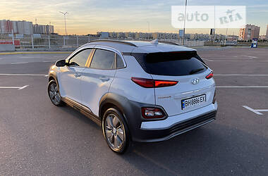 Позашляховик / Кросовер Hyundai Kona 2018 в Одесі