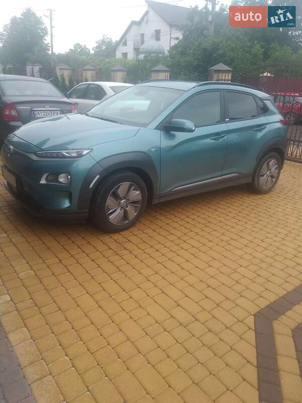 Позашляховик / Кросовер Hyundai Kona 2020 в Львові