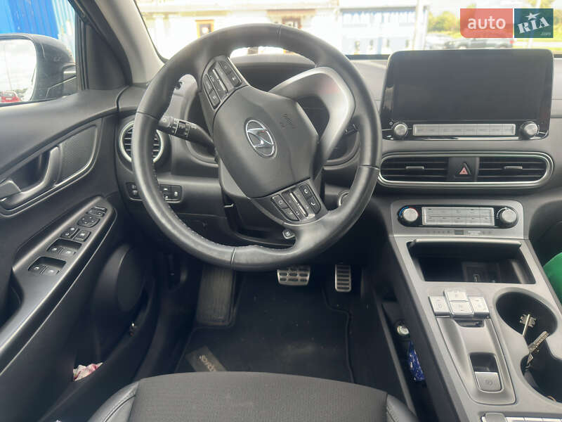 Позашляховик / Кросовер Hyundai Kona 2020 в Стрию