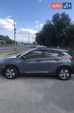 Внедорожник / Кроссовер Hyundai Kona 2019 в 
