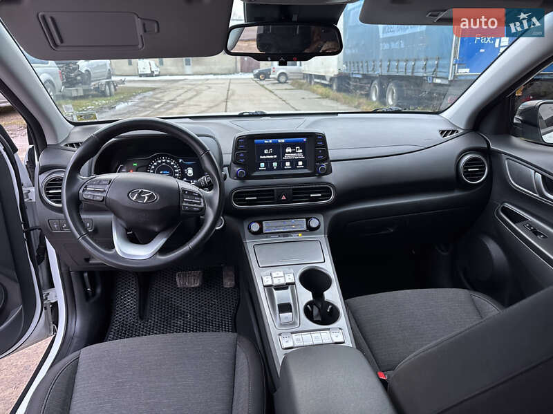 Внедорожник / Кроссовер Hyundai Kona 2021 в Львове
