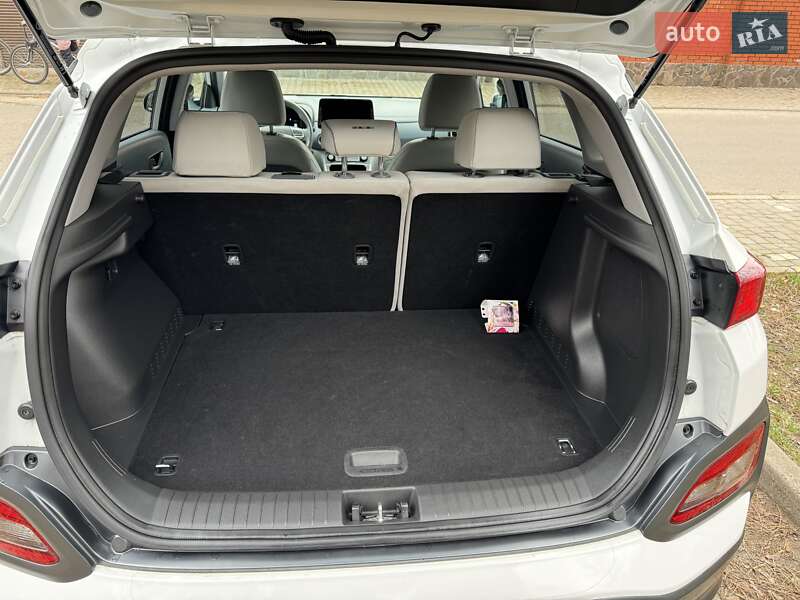 Внедорожник / Кроссовер Hyundai Kona 2020 в Львове