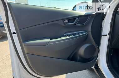 Внедорожник / Кроссовер Hyundai Kona 2021 в Запорожье