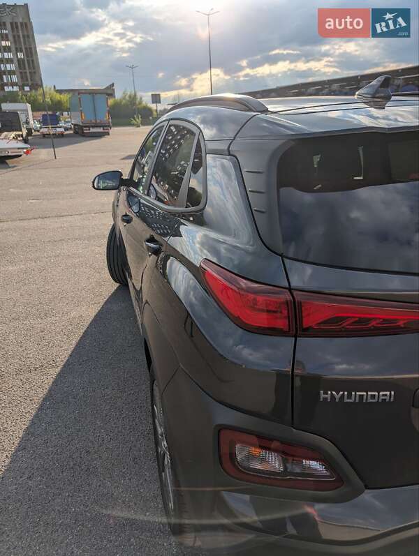 Внедорожник / Кроссовер Hyundai Kona 2020 в Львове