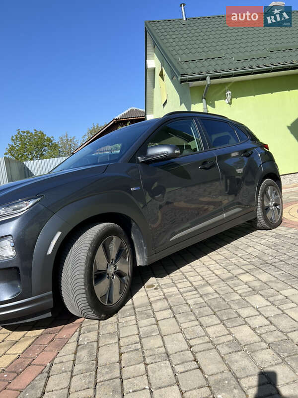 Внедорожник / Кроссовер Hyundai Kona 2019 в Стрые