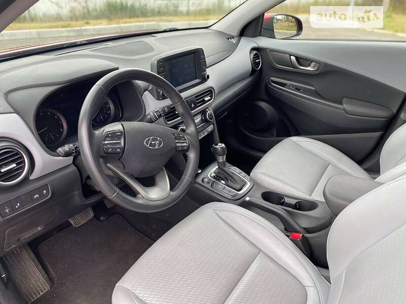 Внедорожник / Кроссовер Hyundai Kona 2020 в Киеве