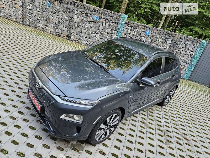 Позашляховик / Кросовер Hyundai Kona 2020 в Хмільнику