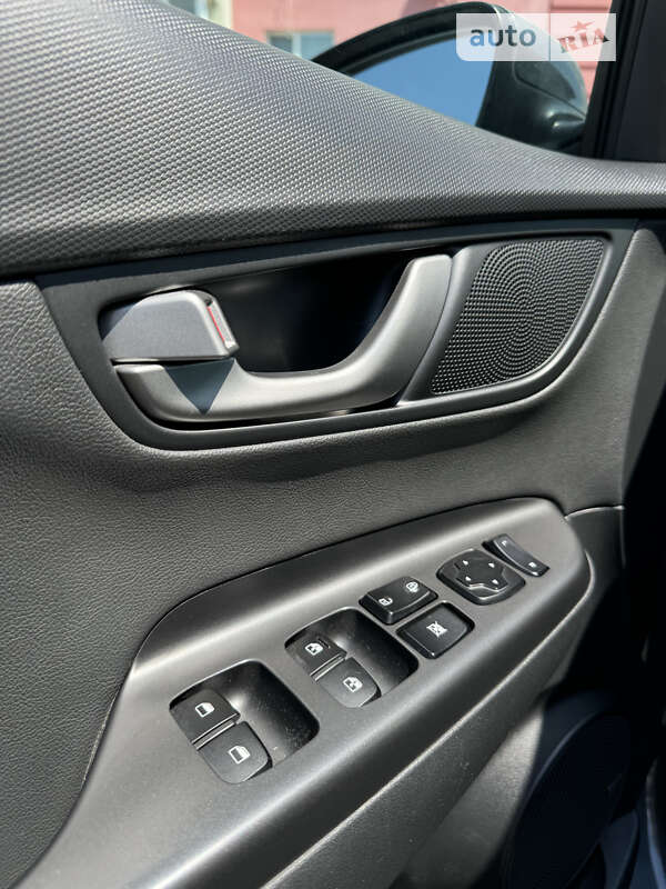 Внедорожник / Кроссовер Hyundai Kona 2018 в Виннице