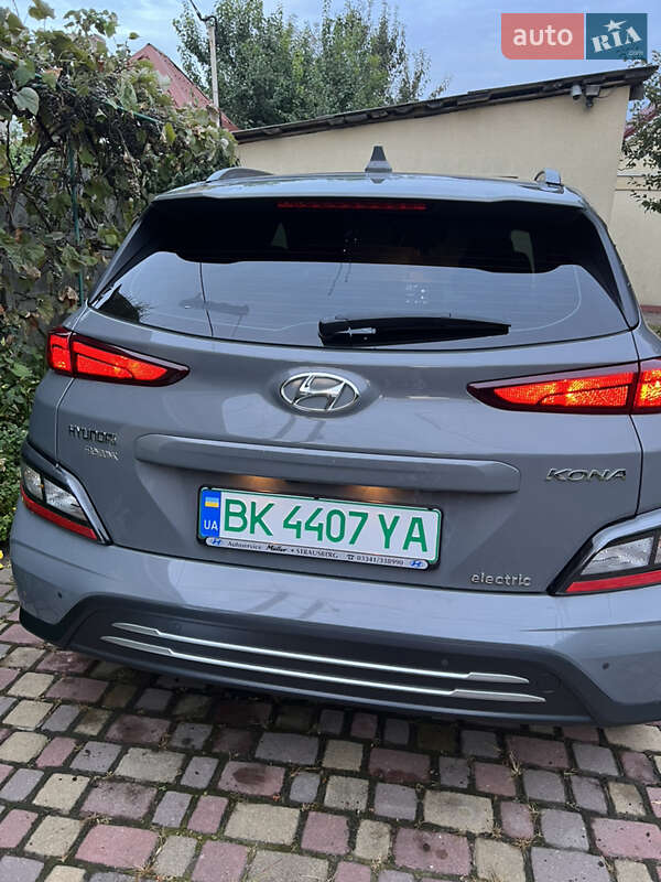 Внедорожник / Кроссовер Hyundai Kona 2021 в Ровно