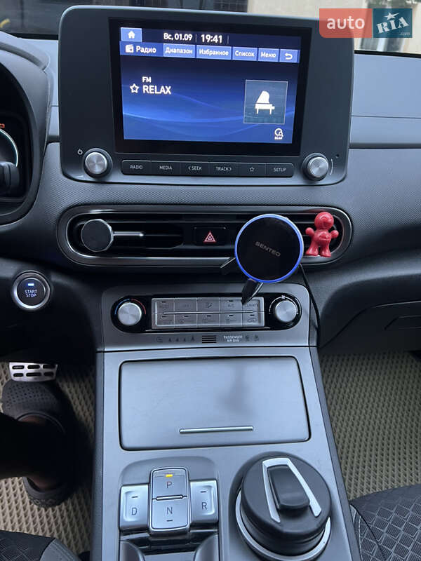 Внедорожник / Кроссовер Hyundai Kona 2021 в Ровно