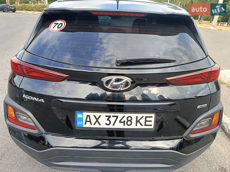 Внедорожник / Кроссовер Hyundai Kona 2018 в Харькове