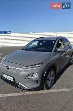 Внедорожник / Кроссовер Hyundai Kona 2020 в 