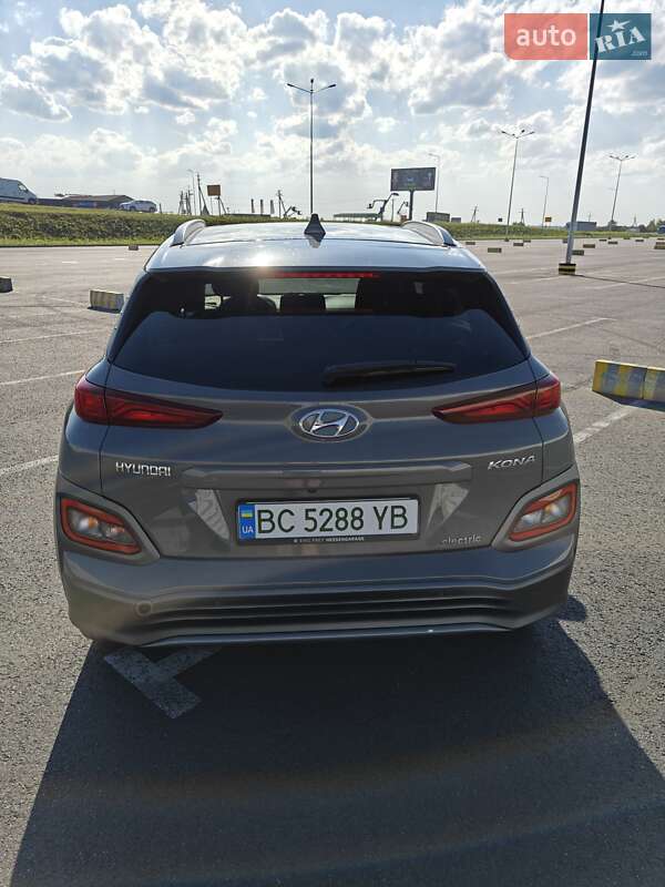 Внедорожник / Кроссовер Hyundai Kona 2020 в Львове
