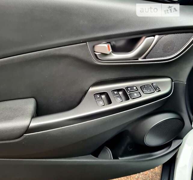 Внедорожник / Кроссовер Hyundai Kona 2019 в Львове