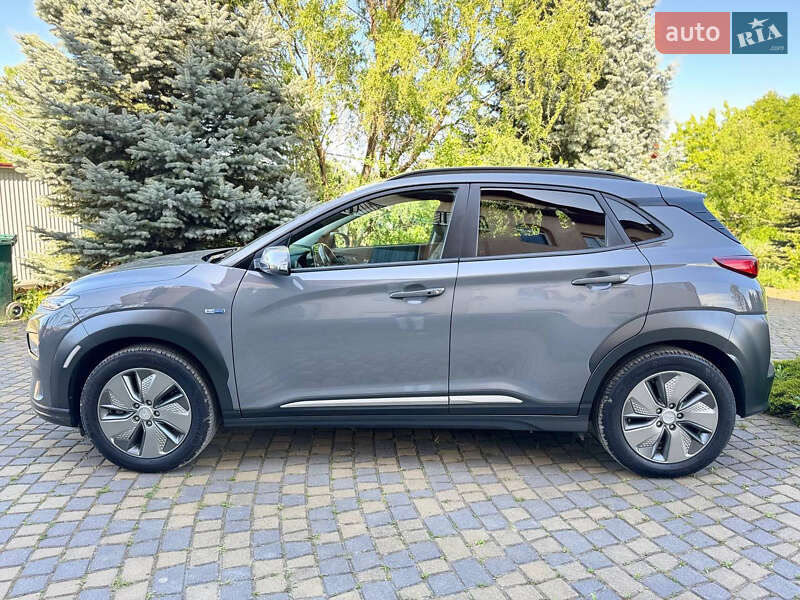 Позашляховик / Кросовер Hyundai Kona 2019 в Чернівцях