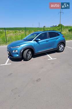 Внедорожник / Кроссовер Hyundai Kona 2020 в Ровно