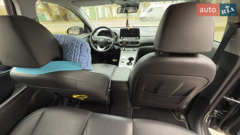 Внедорожник / Кроссовер Hyundai Kona 2020 в Александрие