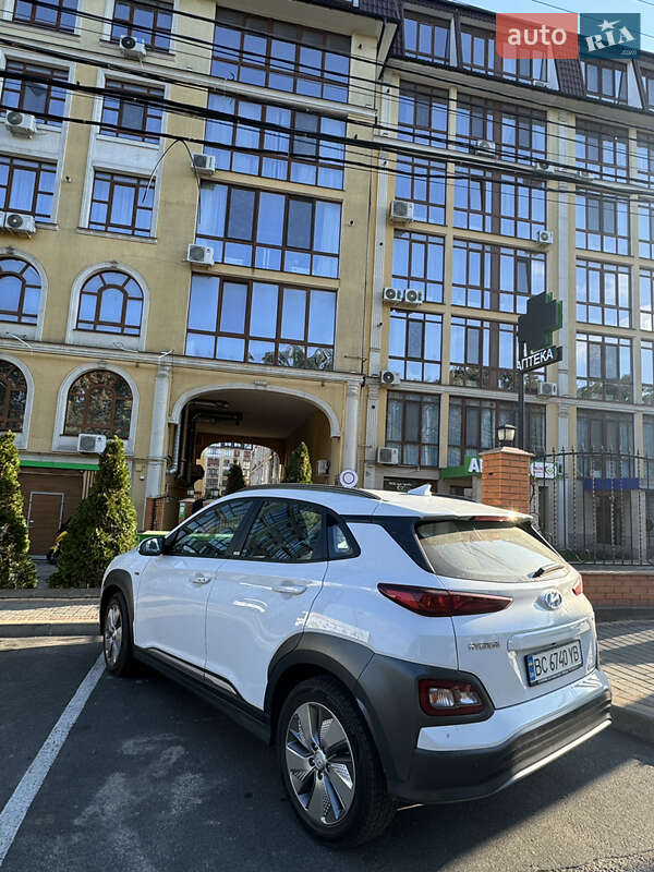 Внедорожник / Кроссовер Hyundai Kona 2020 в Одессе