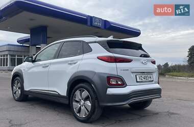 Внедорожник / Кроссовер Hyundai Kona 2019 в Дубно