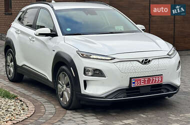 Внедорожник / Кроссовер Hyundai Kona 2019 в Дубно