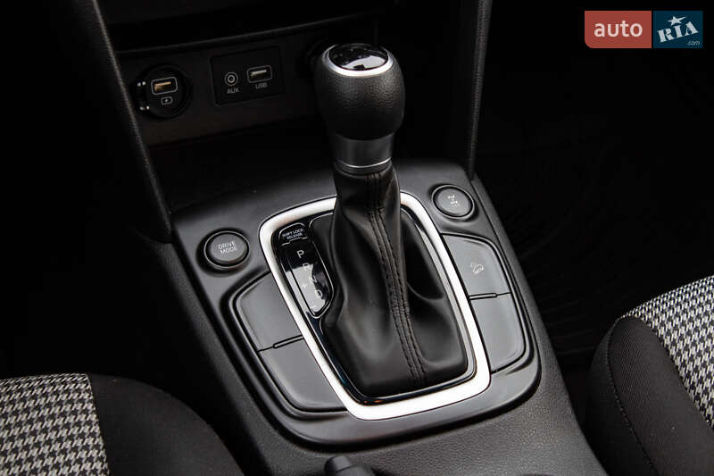 Позашляховик / Кросовер Hyundai Kona 2019 в Львові