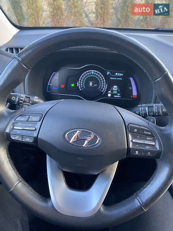 Внедорожник / Кроссовер Hyundai Kona 2018 в Тернополе