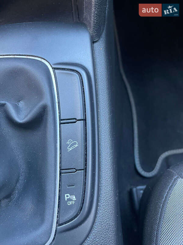 Позашляховик / Кросовер Hyundai Kona 2018 в Львові