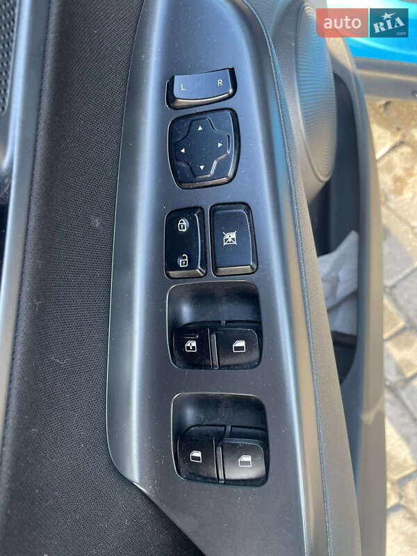 Позашляховик / Кросовер Hyundai Kona 2018 в Львові