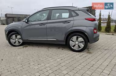 Внедорожник / Кроссовер Hyundai Kona 2020 в Львове