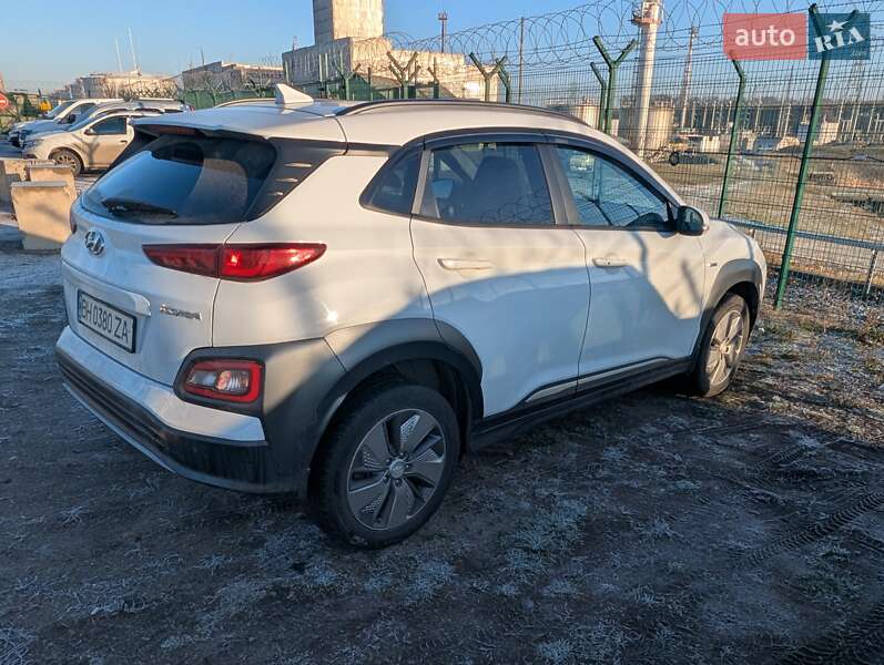 Позашляховик / Кросовер Hyundai Kona 2018 в Одесі