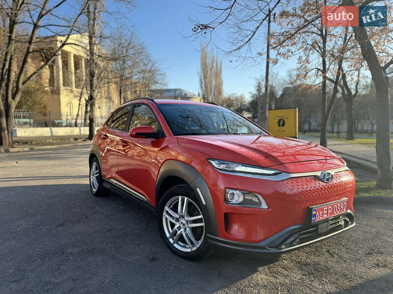 Позашляховик / Кросовер Hyundai Kona 2020 в Миколаєві