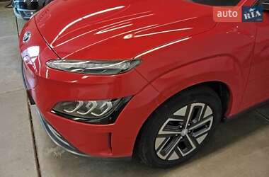 Внедорожник / Кроссовер Hyundai Kona 2021 в 